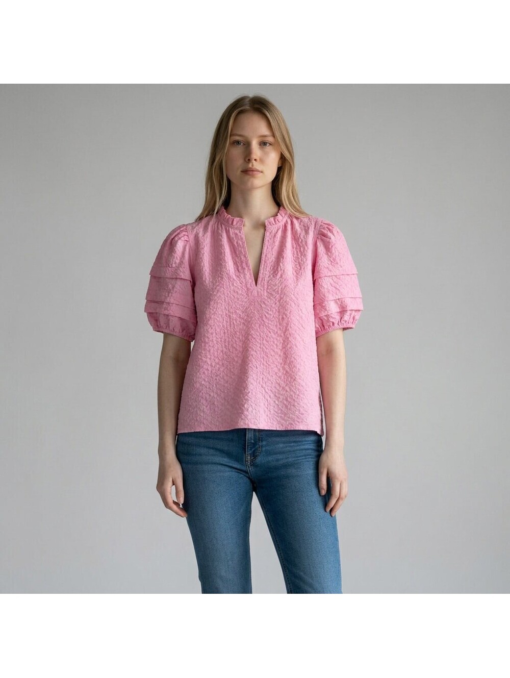THML Blouse Women M Medium Pink V-Neck Short Sleeve Pullover Casual Solid